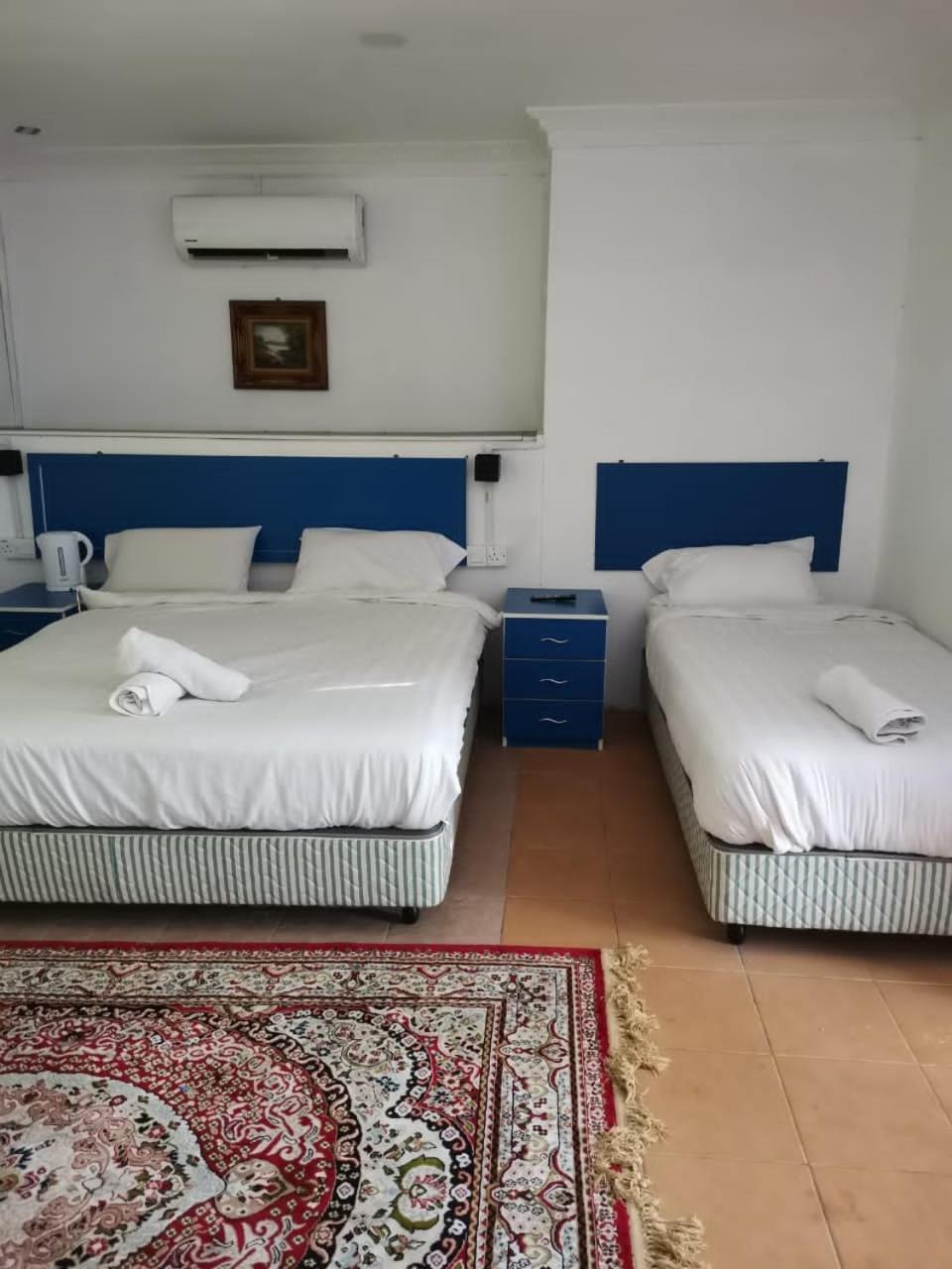 Green Town Hotel & Resort Port Dickson Bagian luar foto