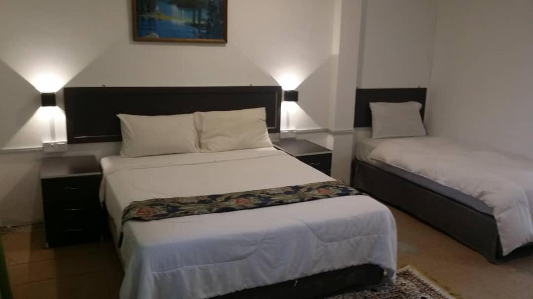 Green Town Hotel & Resort Port Dickson Bagian luar foto