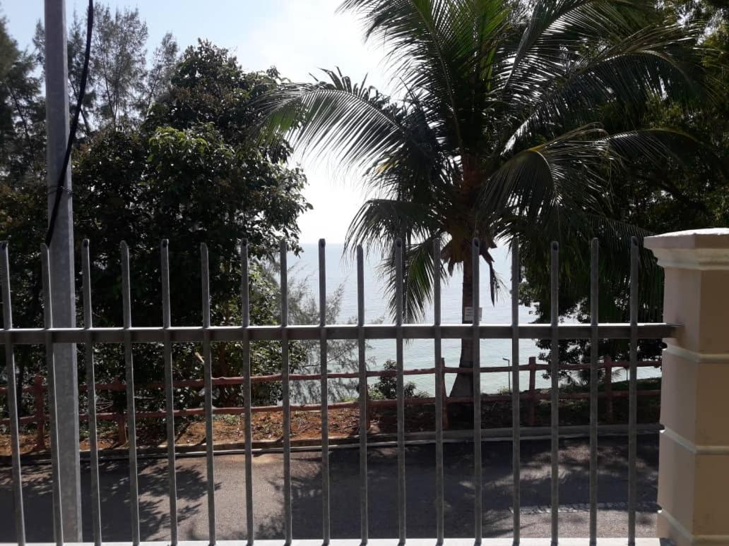 Green Town Hotel & Resort Port Dickson Bagian luar foto