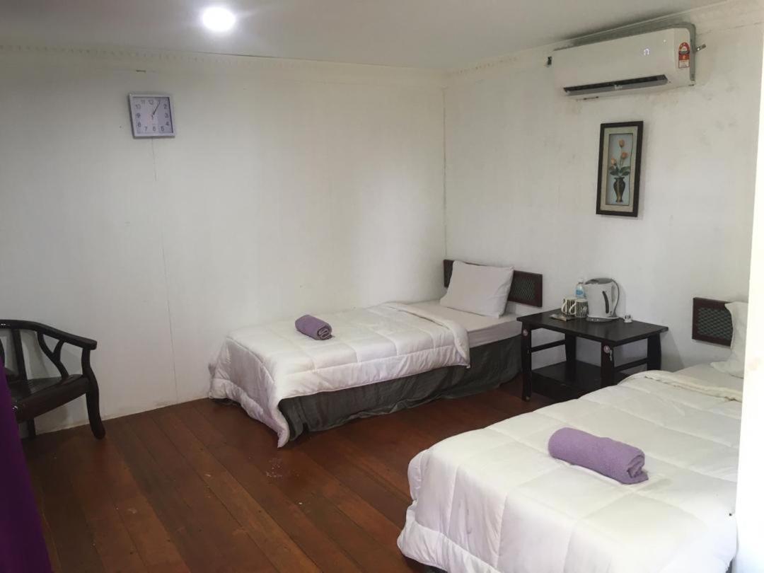 Green Town Hotel & Resort Port Dickson Bagian luar foto