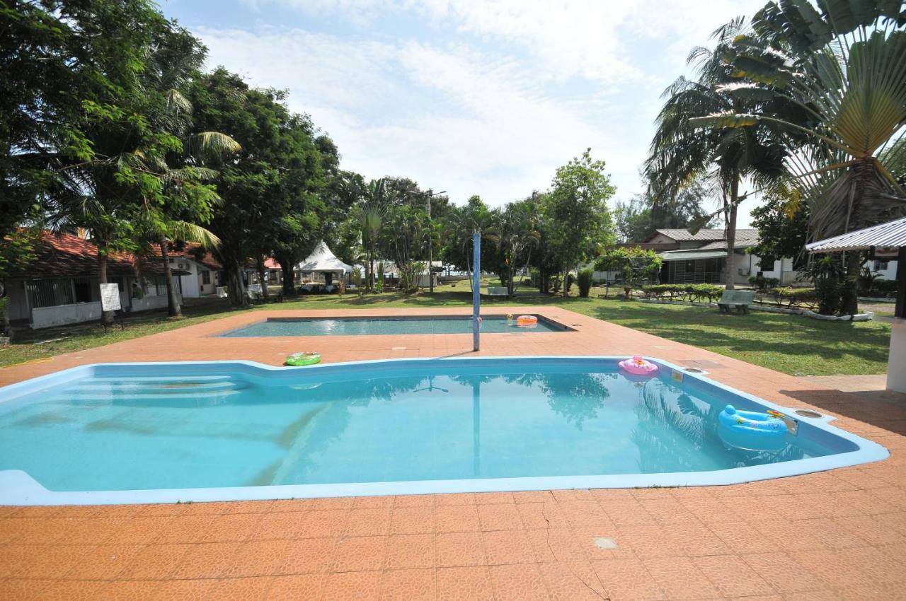 Green Town Hotel & Resort Port Dickson Bagian luar foto