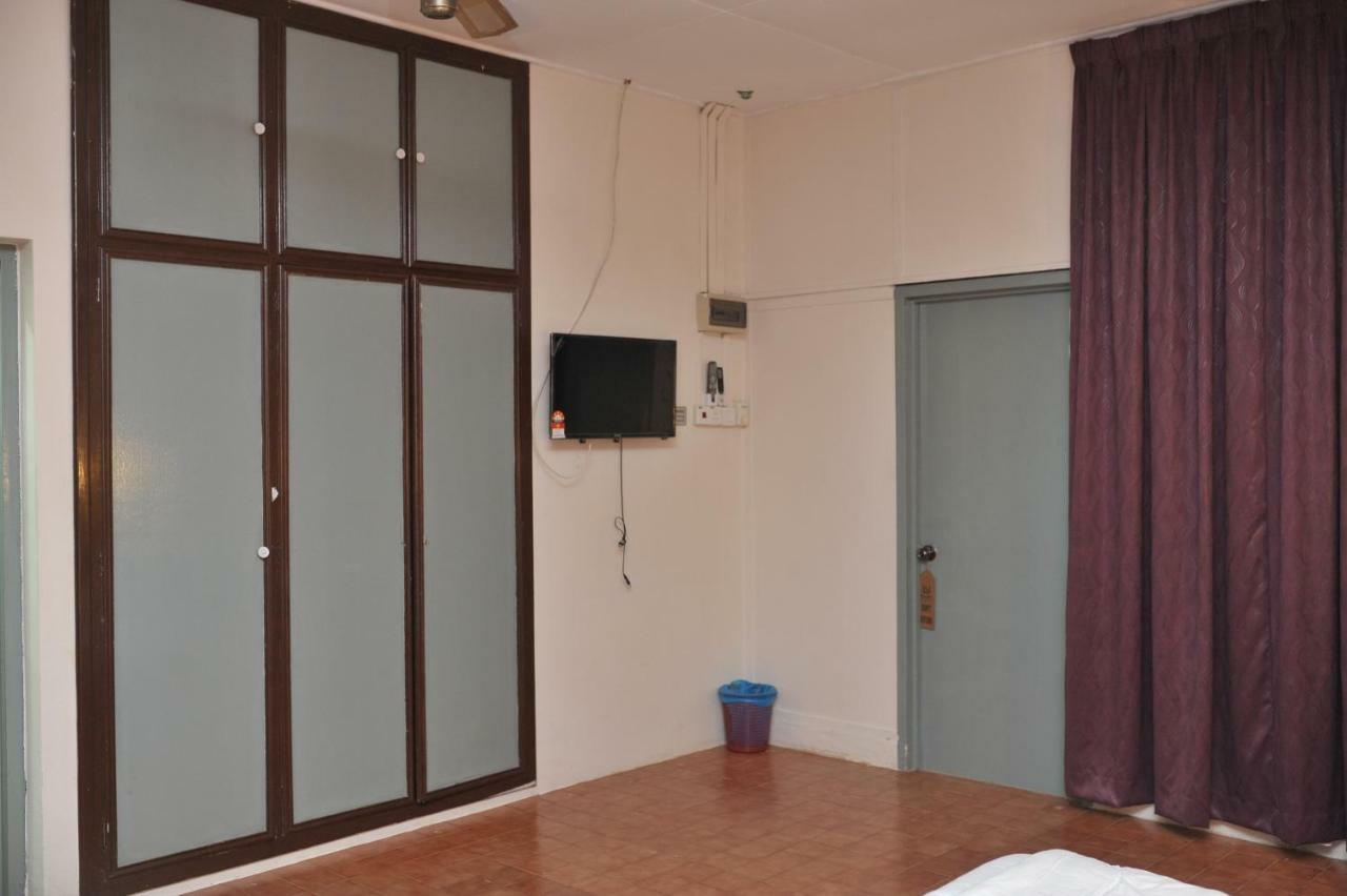 Green Town Hotel & Resort Port Dickson Bagian luar foto