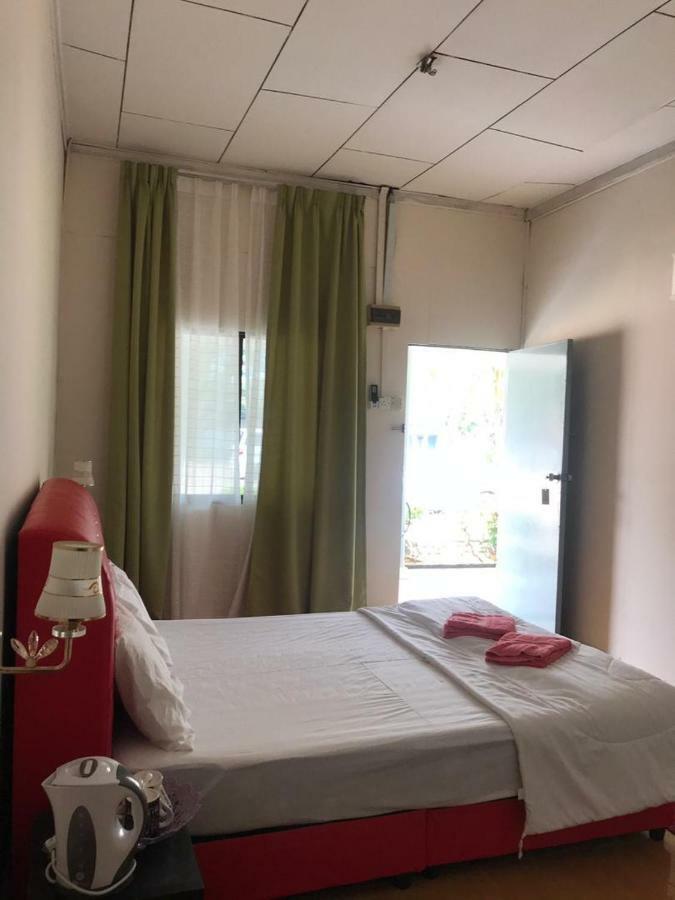 Green Town Hotel & Resort Port Dickson Bagian luar foto